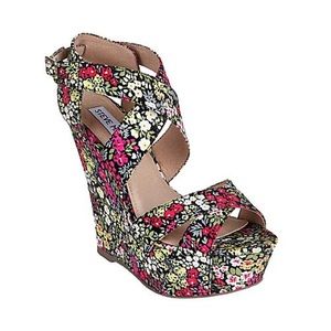 Steve Madden Wildd Wedges